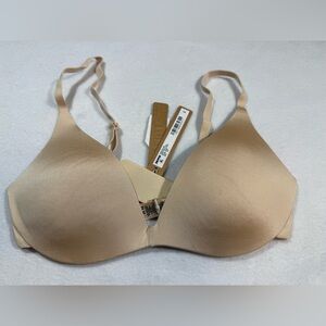 SKIMS Wireless Form Super Push Up Bra. 32B. Sand